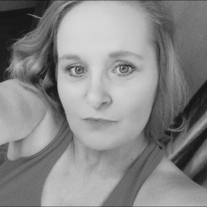 Meet your Posher, Shelly